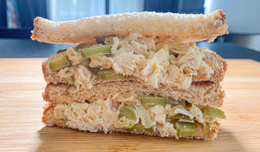 Chicken sandwich with pickle sauce
