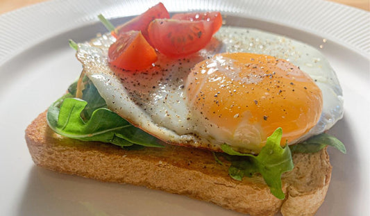 sunny side up egg toast