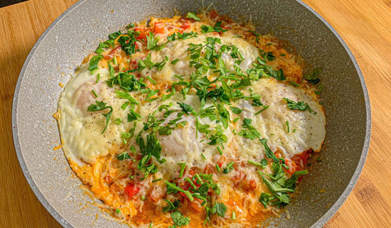 Eggs In Tomato Sauce - Simple Shakshuka